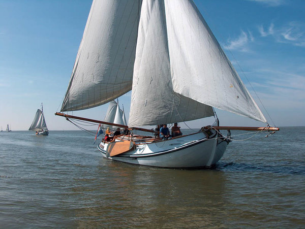 cursus platbodem varen varen met platbodems zeilen met platbodemjachten cursus platbodem varen varen met platbodems zeilen met platbodemjachten
