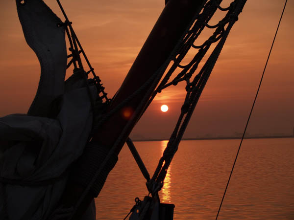 cursus platbodem varen varen met platbodems zeilen met platbodemjachten cursus platbodem varen varen met platbodems zeilen met platbodemjachten