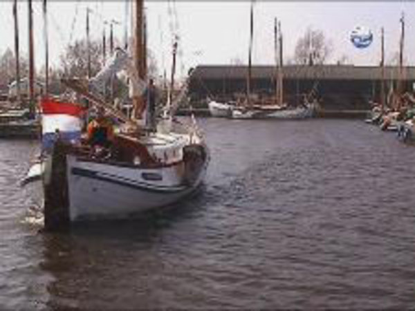 cursus platbodem varen varen zeilen en manoeuvreren met lemsteraak cursus cursus platbodem varen varen zeilen en manoeuvreren met lemsteraak cursus