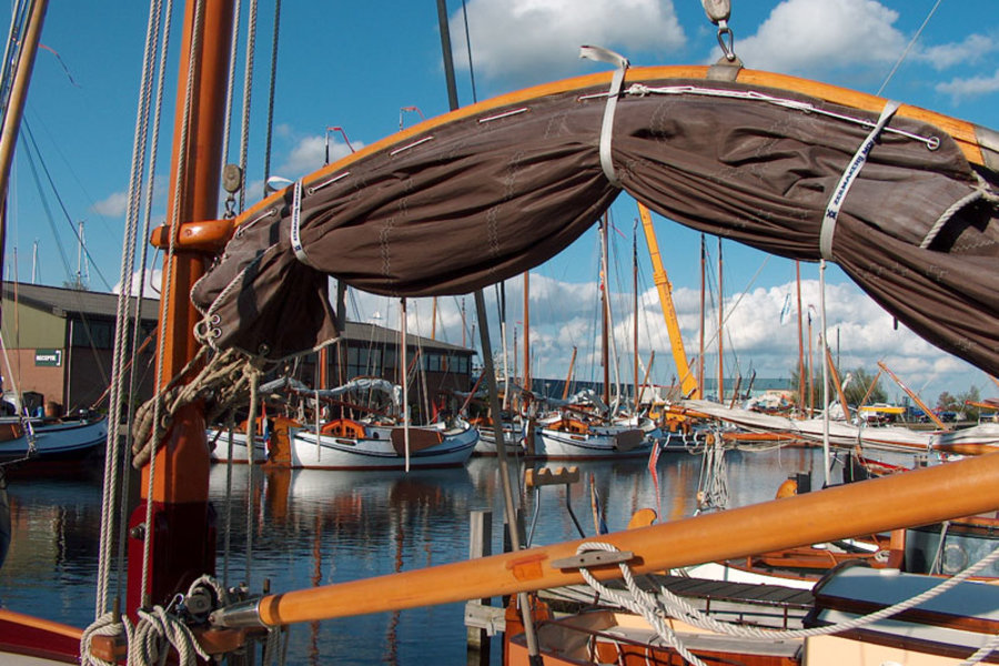 De Bolle Wind in de haven HbdM.jpg